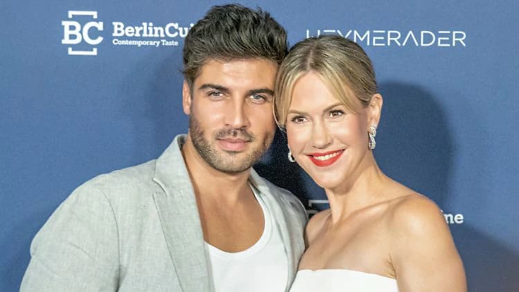 "Ja, wir haben geheiratet": Wolke Hegenbarth geht ihre zweite Ehe ein ...