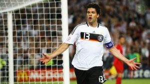 Wie reich ist Michael Ballack wirklich? Ein Blick auf das Vermögen des ehemaligen Fußballstars