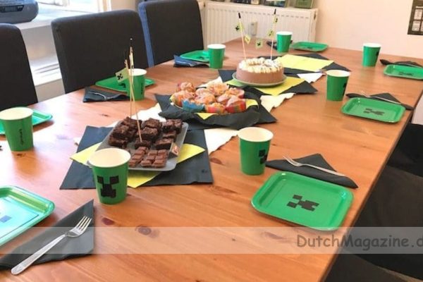 Feier deinen Minecraft Geburtstag mit kreativen Ideen und tollen Aktivitäten