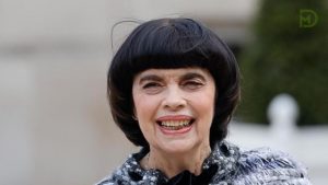 Mireille Mathieu – Kinderlos, aber eine legendäre Sängerin